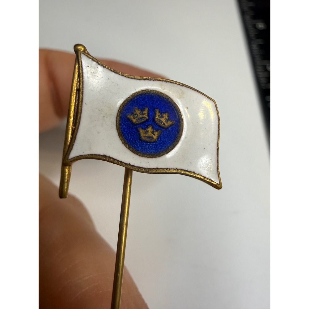 Vintage David Brannfors AB Solna Sweden Three Crowns Enamel Flag Stick Pin